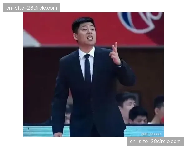 潘江末节换人决策引发争议 临场应变能力成山西队双刃剑 潘江末节换人决策引发争议 临场应变能力成山西队双刃剑